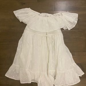 Gorgeous tie-front, off the shoulder Urban Outfitters dress!